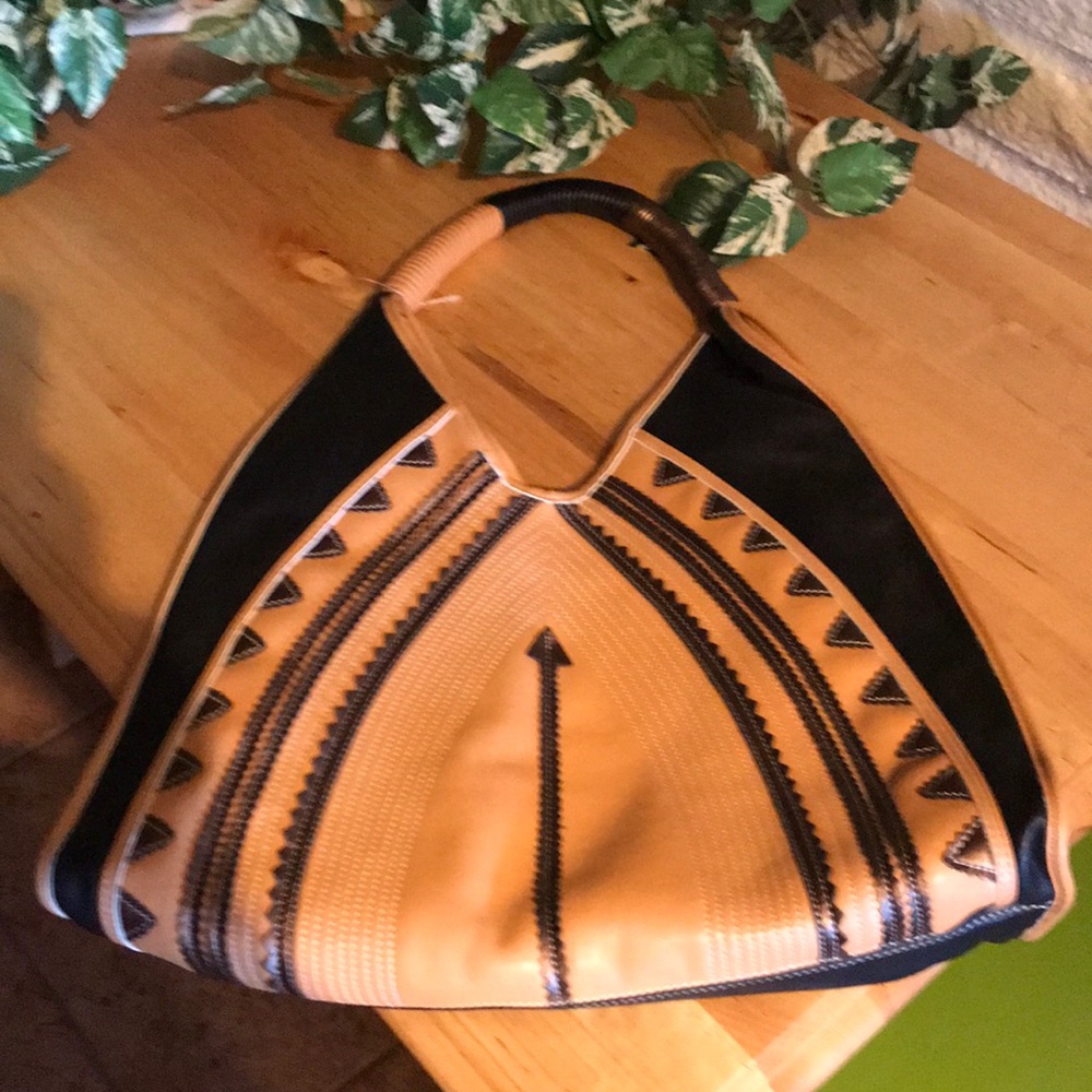 Melie Bianco NWOT